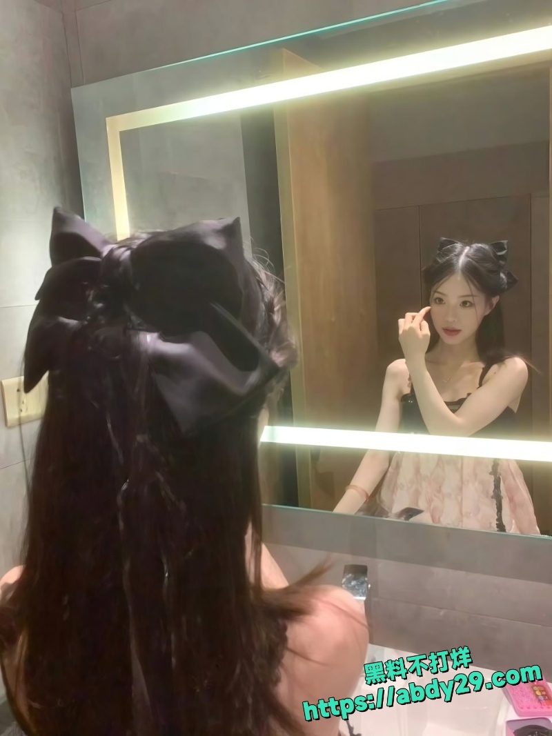 张依诺性爱视频流出8