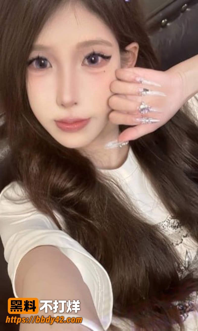 何颖 2