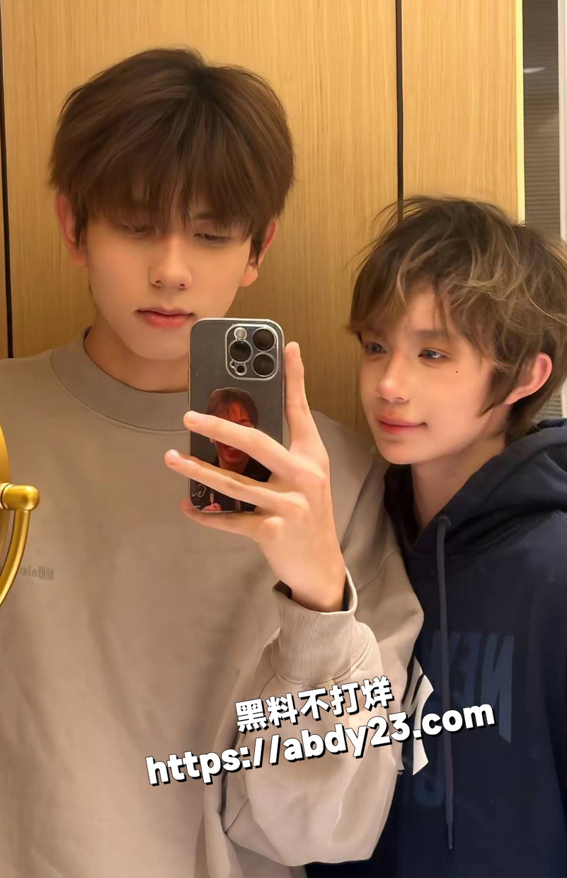 全网60w粉TS网红选妃睡粉31