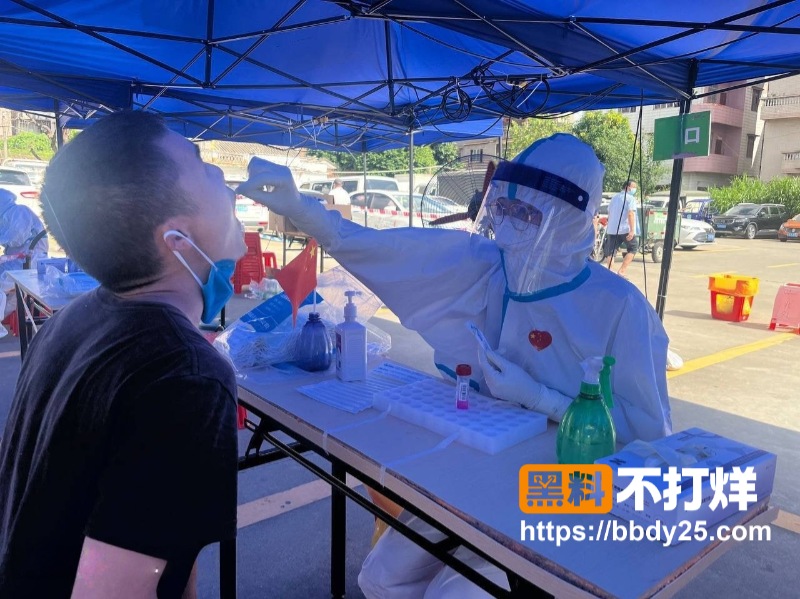 某三甲医院极品反差婊护士吴新园57
