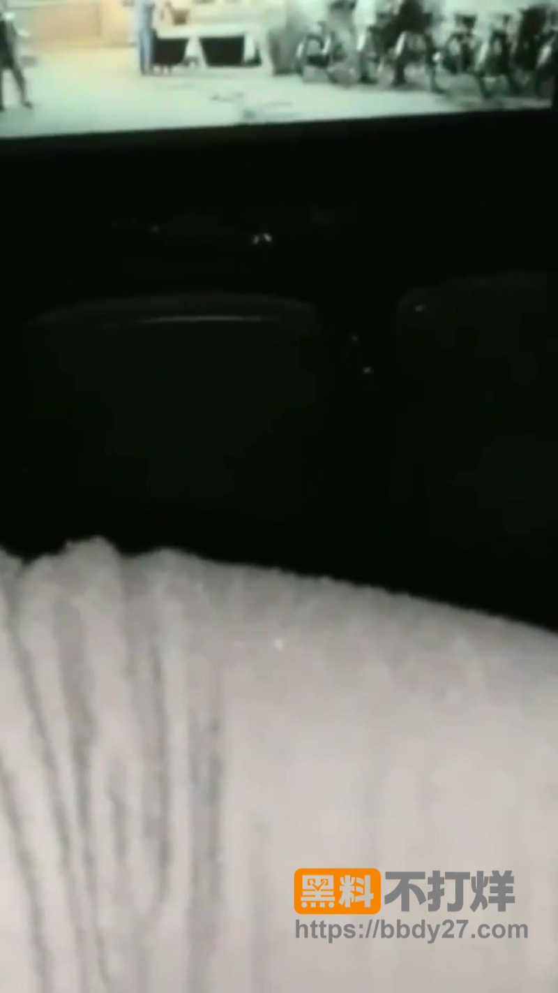 公司高颜值前台竟然是鸡