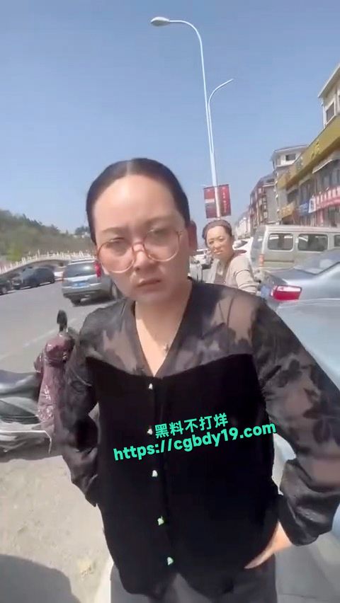 栖霞尚记甜品抓小三，小三跟原配叫板1