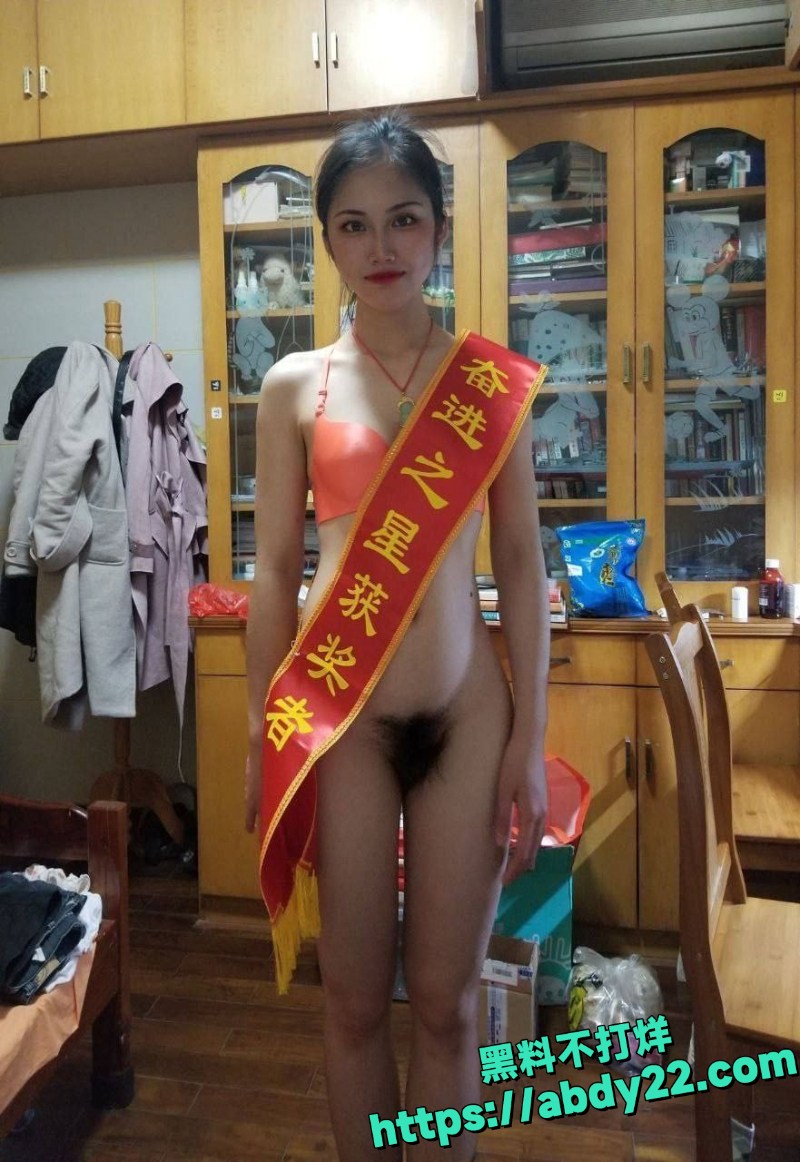 自贡大四蒋雯雯视频泄密4