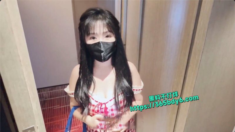 女仆小桃上门求调教潮喷后被小哥深入抽插中出1