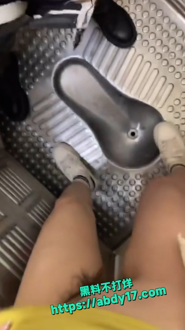 推特露出女神 叶子姐姐 10