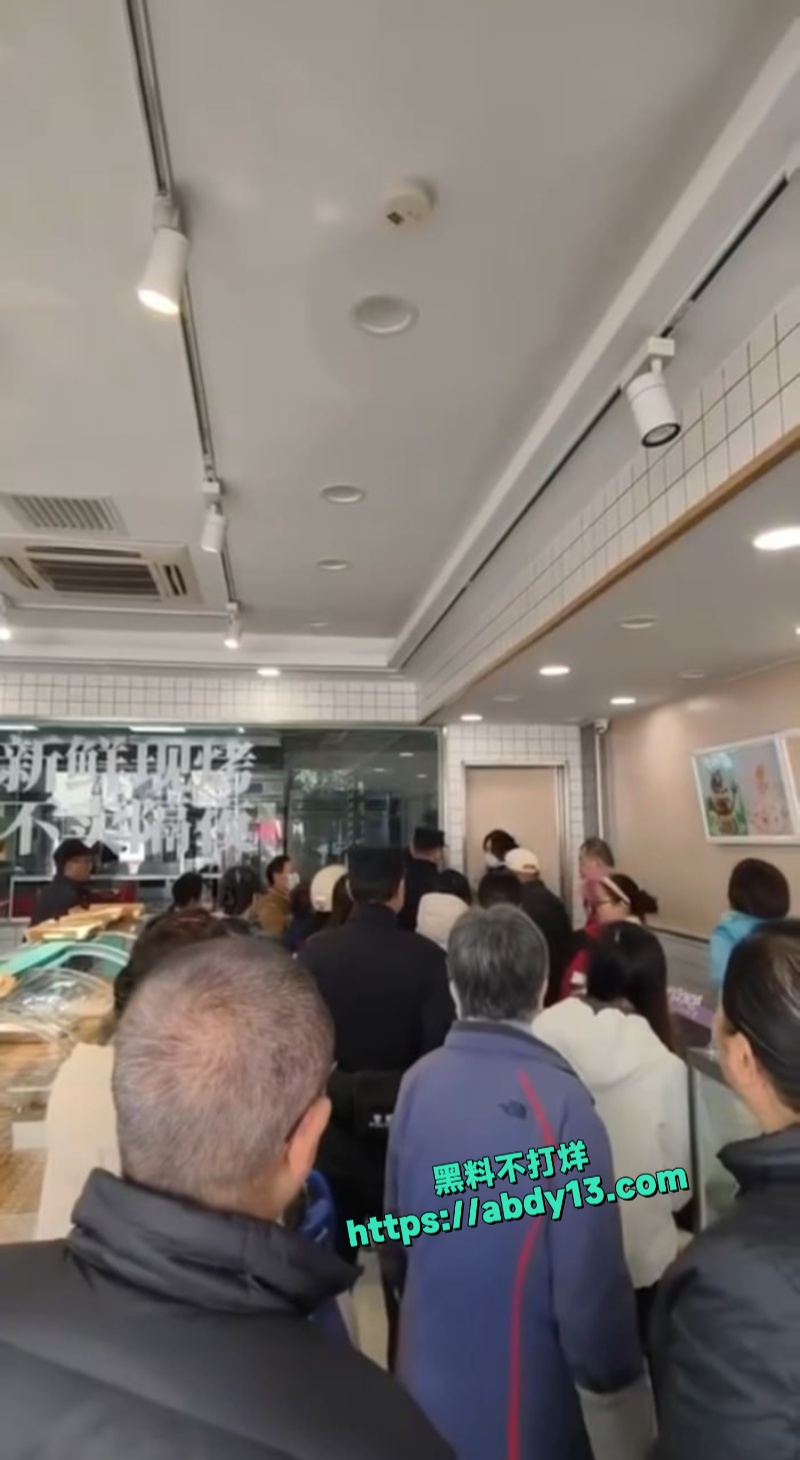 安徽合肥烘焙连锁品牌巴莉甜甜疑似倒闭 6