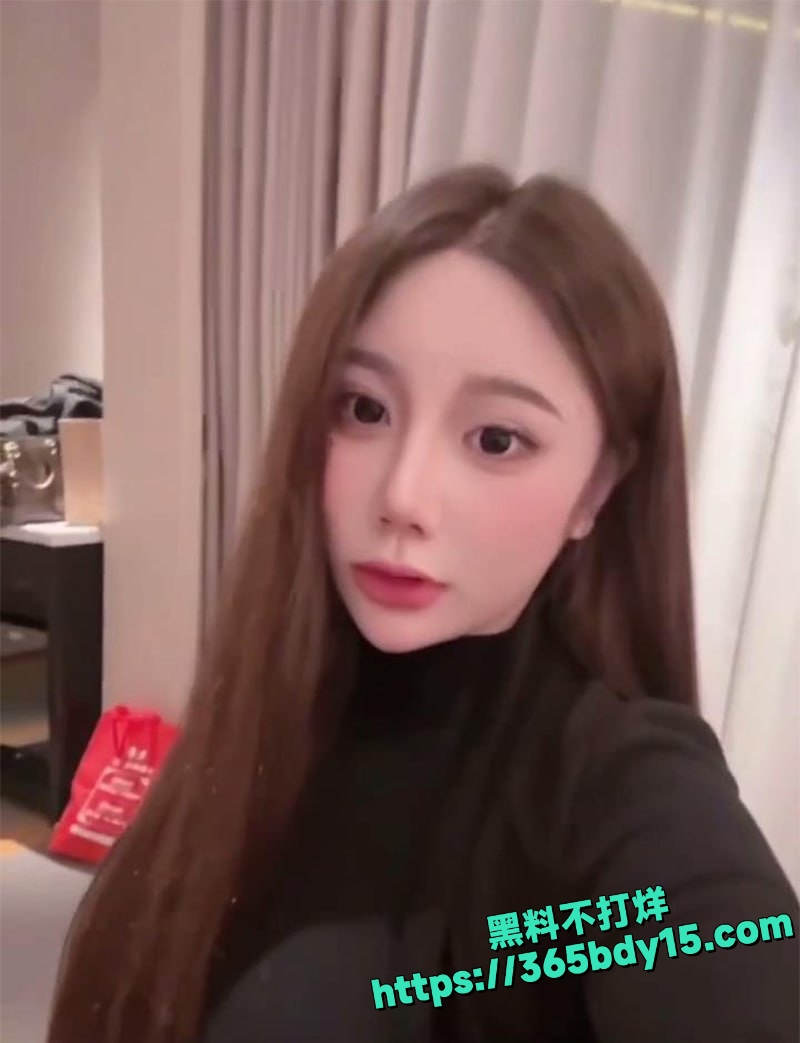 广东大四女神李羡儿酒店3P视频泄露