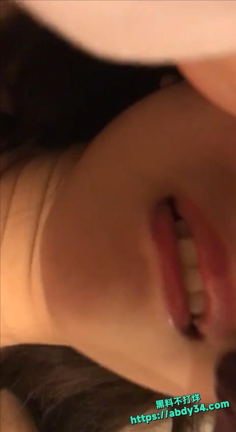 美少女在床上成母狗3