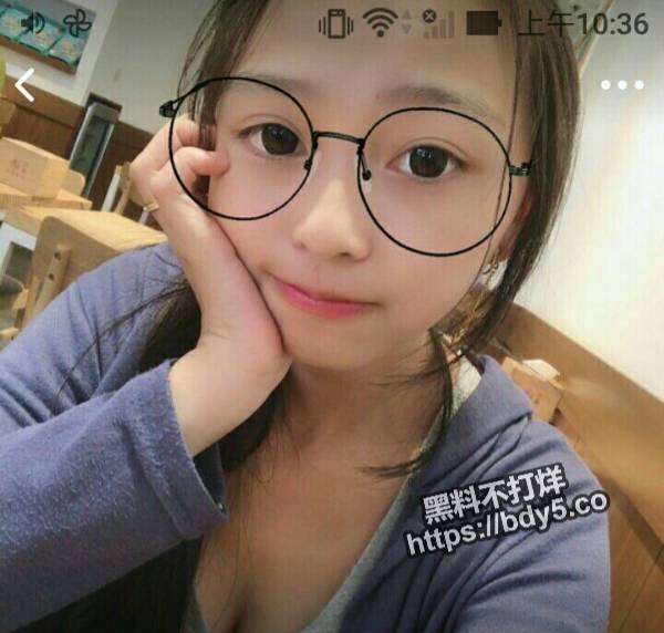 甜美的少女.jpg