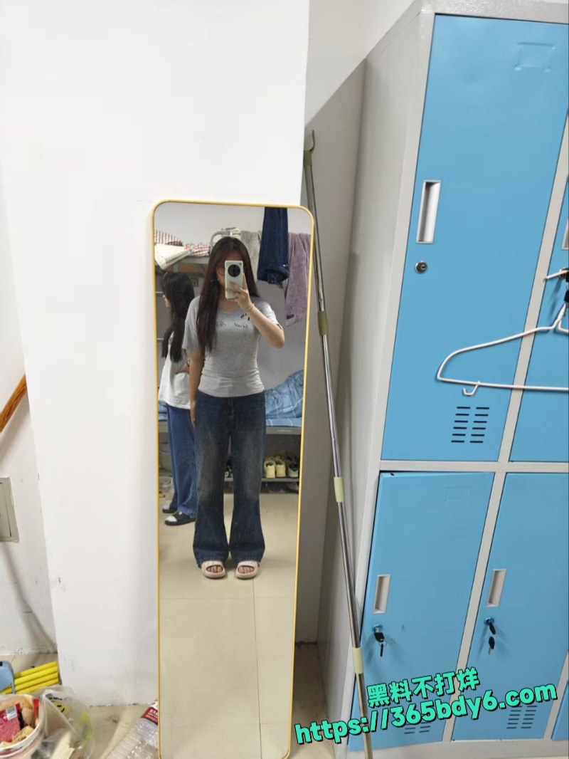 郑州经贸职业学院航空港校 王欣玥 约炮喷水视频曝光