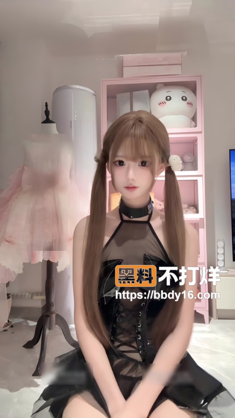 福利姬季雨露脸cos4