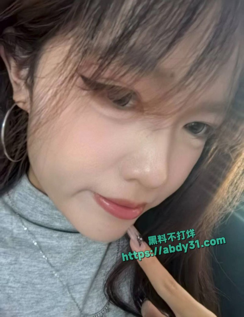 河南新乡精神小妹主动献身
