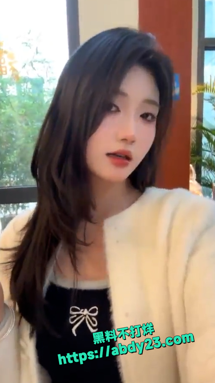 这个骚货是我女朋友 9