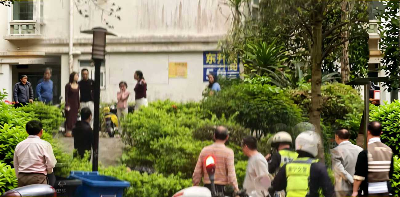3月20日 南宁翡翠园发生捅人事件 小区回荡着凄惨求救 现场画面曝光