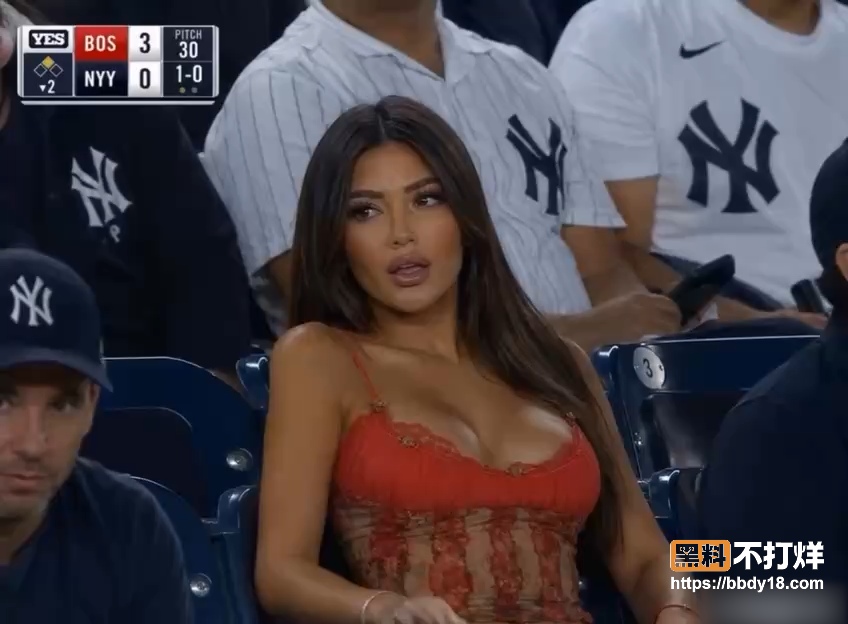 世界杯看台美女6