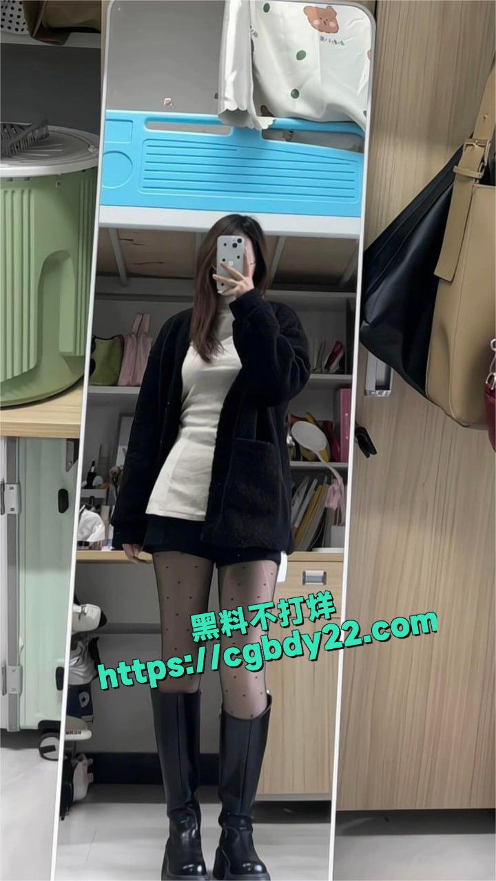 超火辣御姐型女大学生19