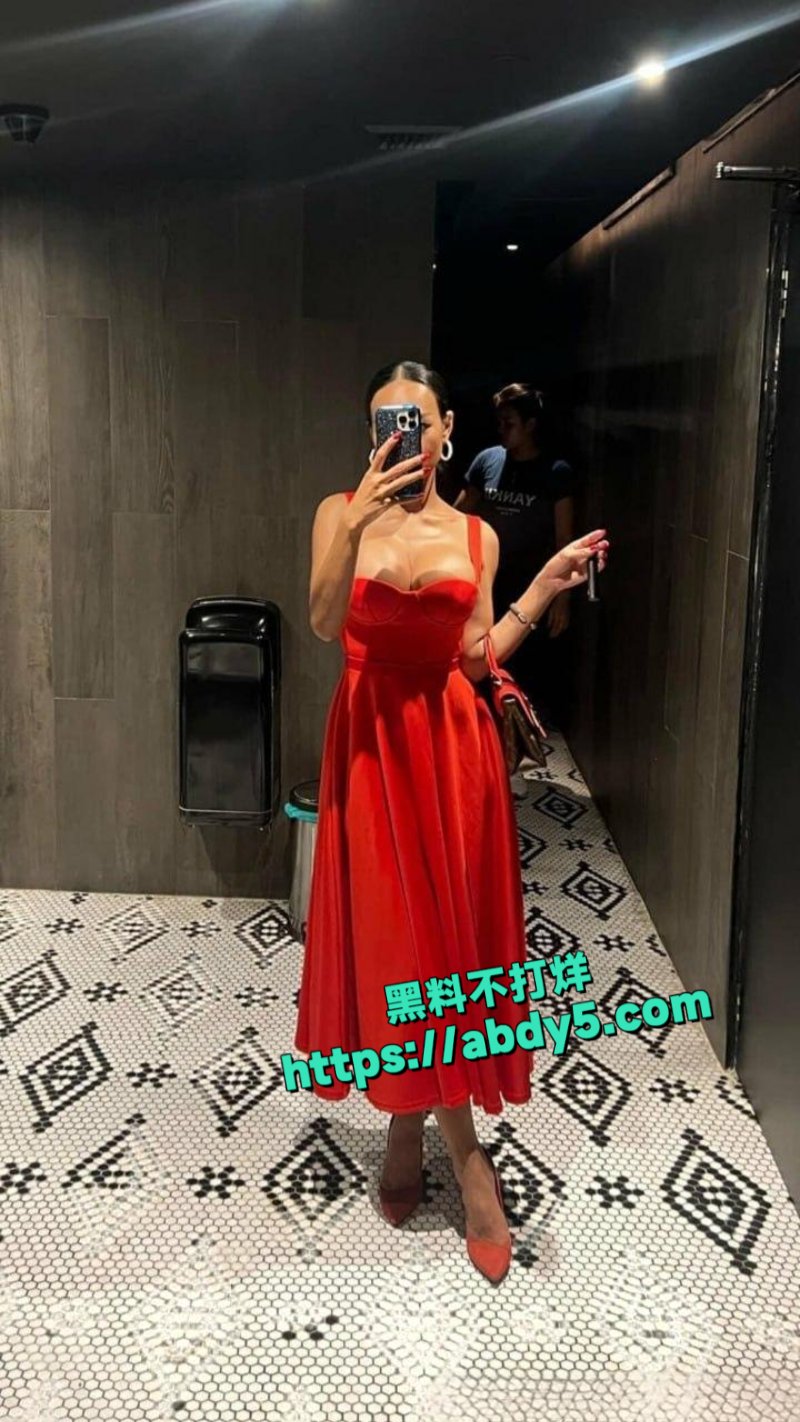 Krystal Lopez从美容博主到情色模特1