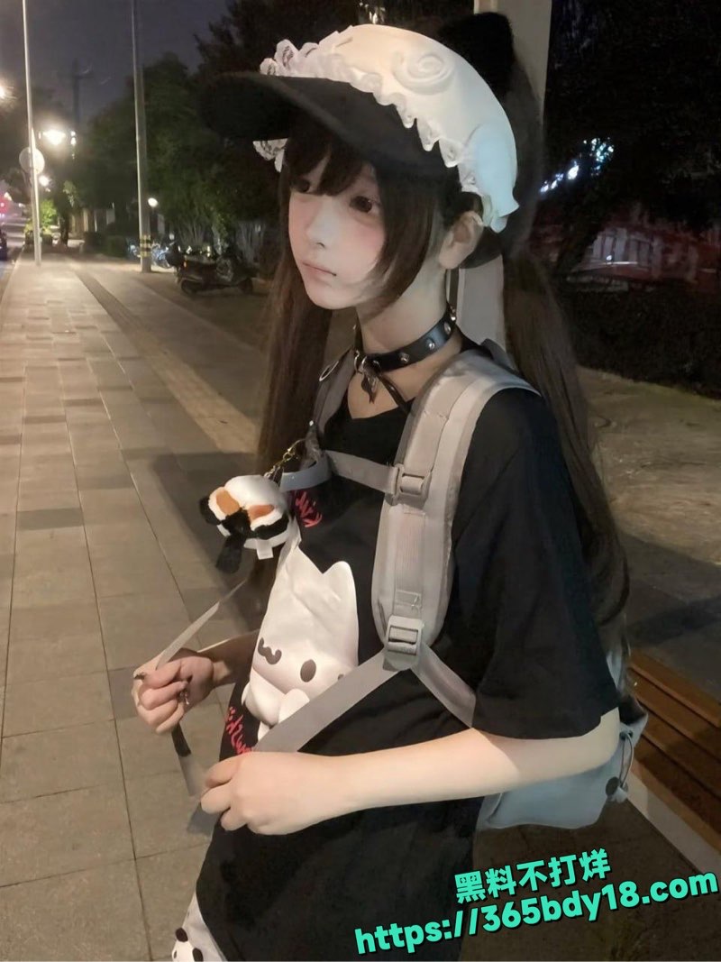 反差少女放尿视频1