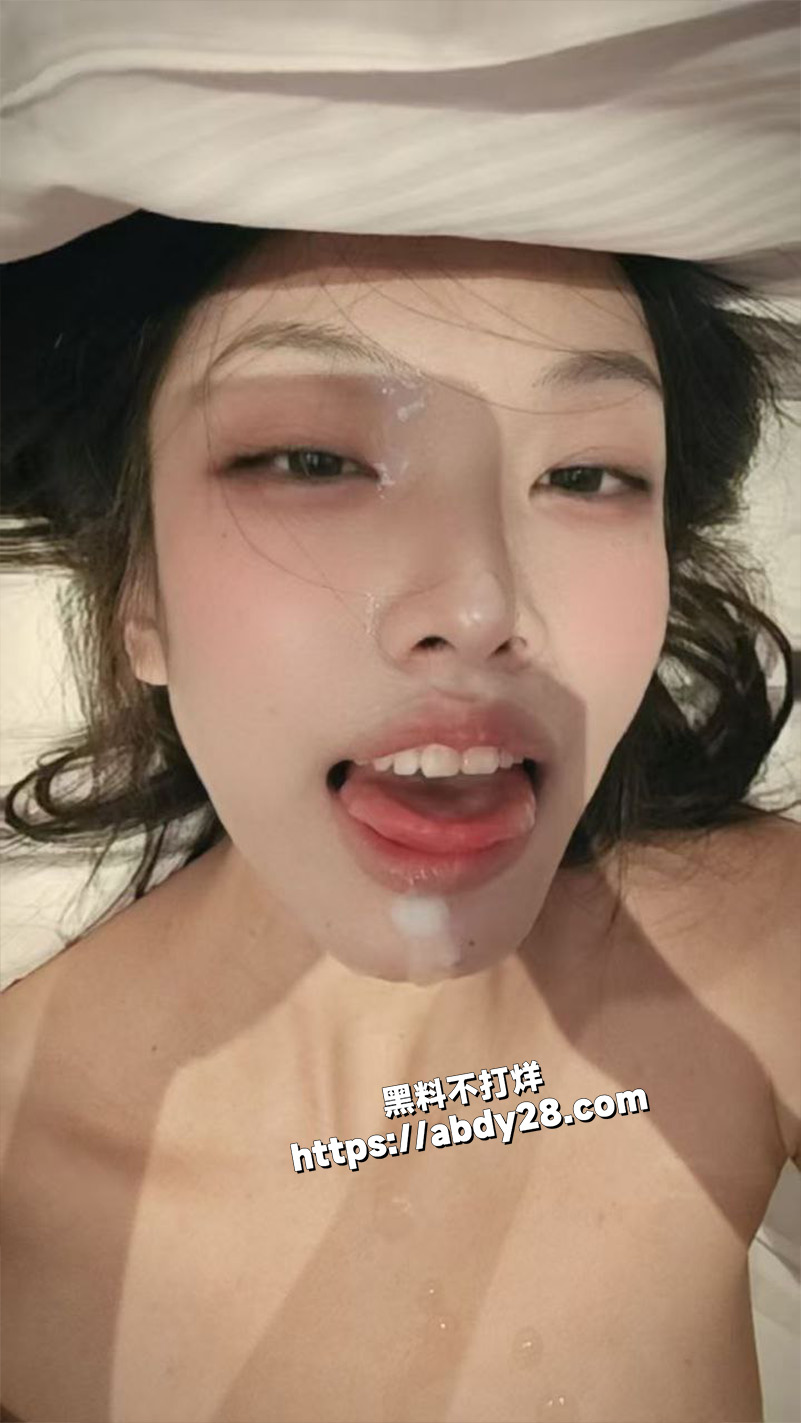 温柔眼镜娘 角落里的鼠鼠4