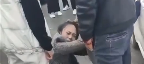 山东菏泽 庄寨……小三破坏别人家庭 被抓现场！