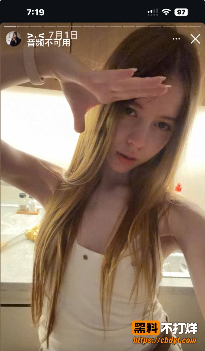 俄罗斯顶级白虎嫩妹米莉奥 2