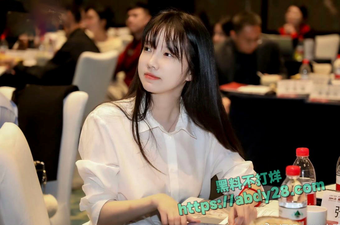 4000点分析师谭珺爆料怀了广发基金杨冬孩子 34