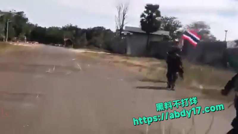 泰柬冲突 泰国军方炮轰柬埔寨 1