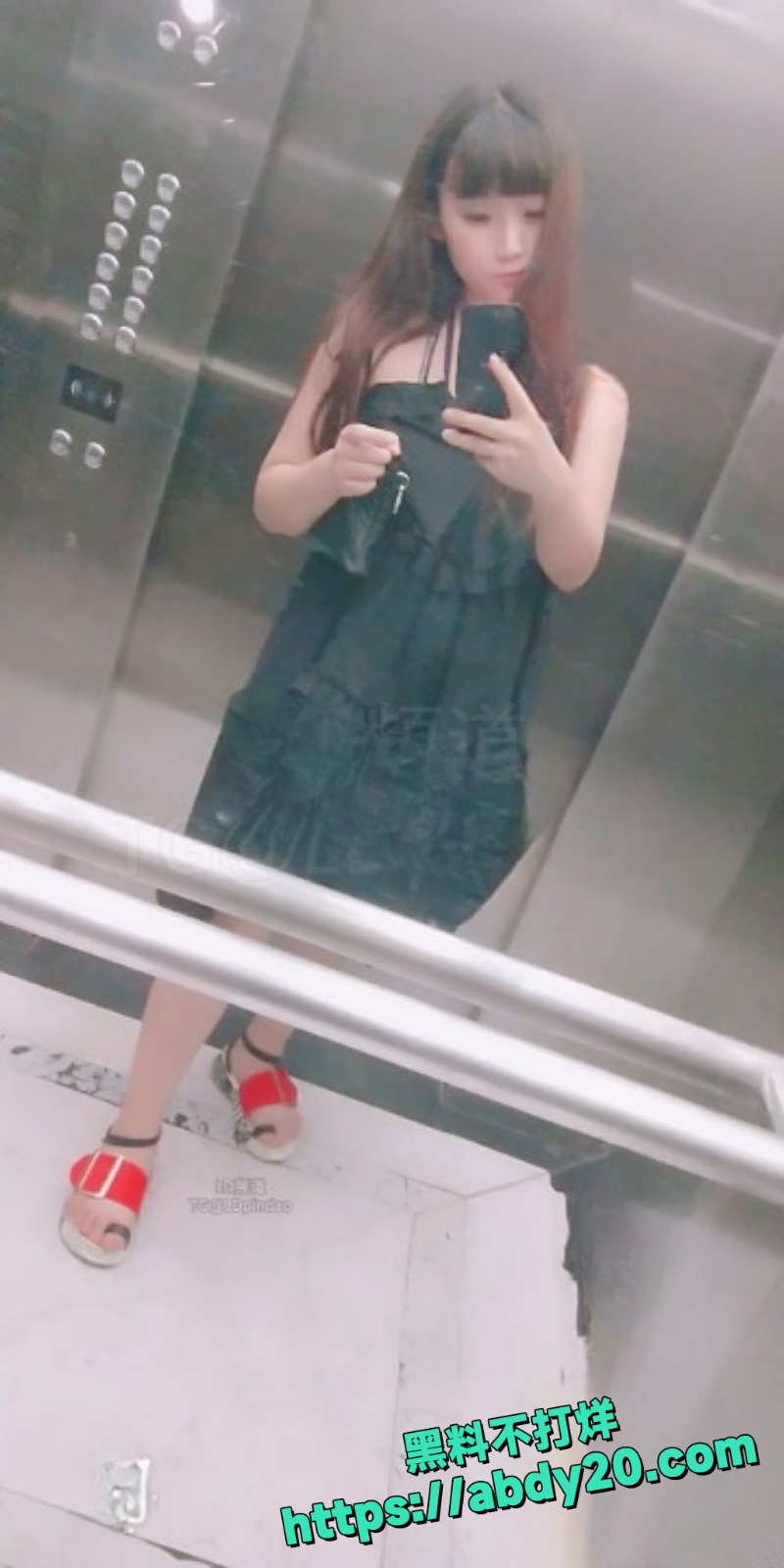 张文会裸贷自慰视频2