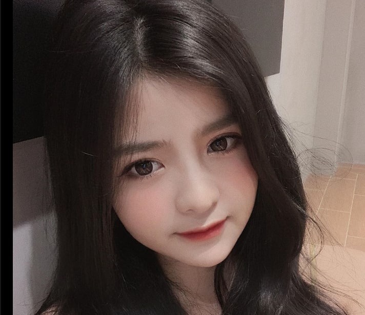 【原创首发】刺激！强奸表妹后表妹沦为性奴怒操表妹还不忘给表妹的逼⾥插烟  12P+7分钟视频
