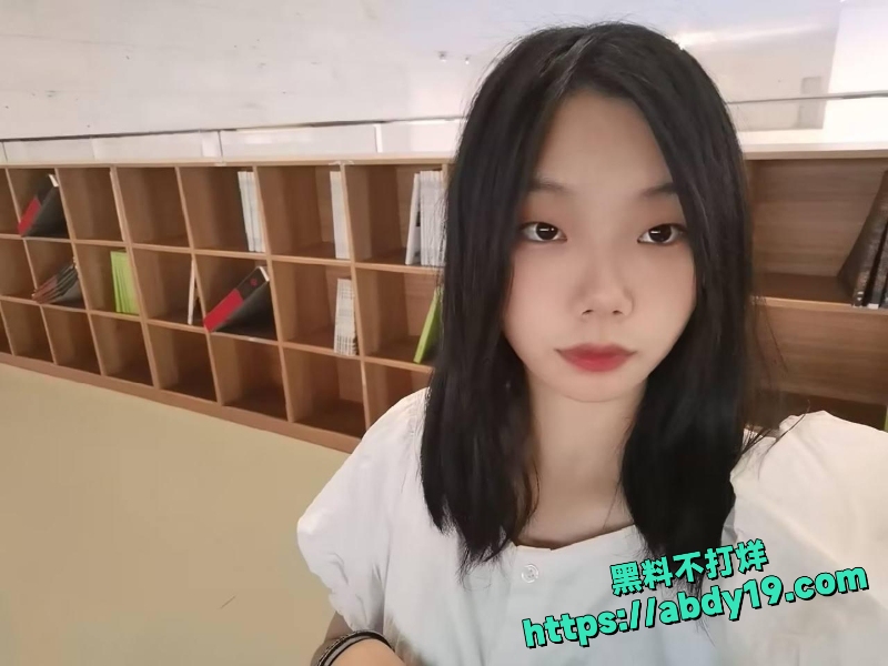 美术生恋爱后要钱封口 8