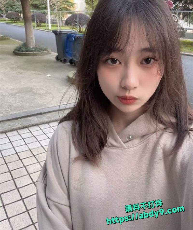 吕静雯洗浴比耶卖骚视频5