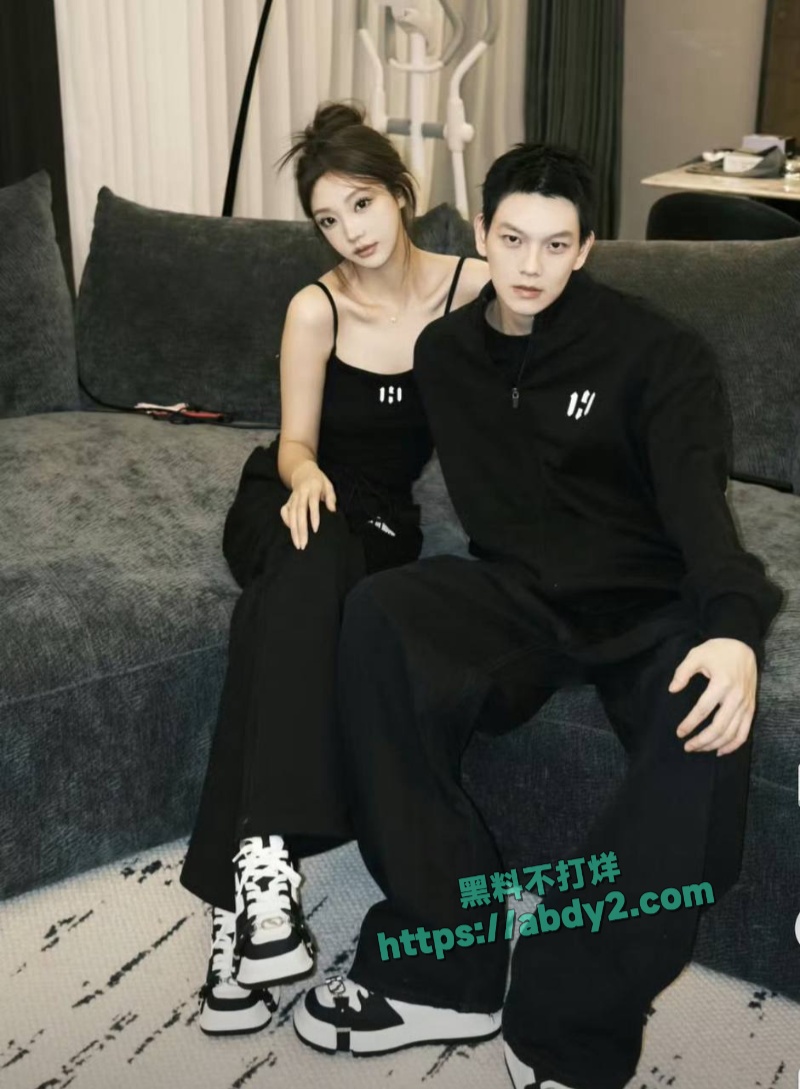 抖音最甜情侣慎婕树一分手男方深夜抛出诸多黑料 24
