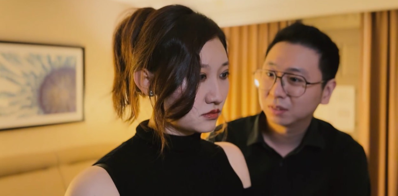 OF人妻网黄 林七夜 剧情新作 丈夫离开后 和继子大干上一场