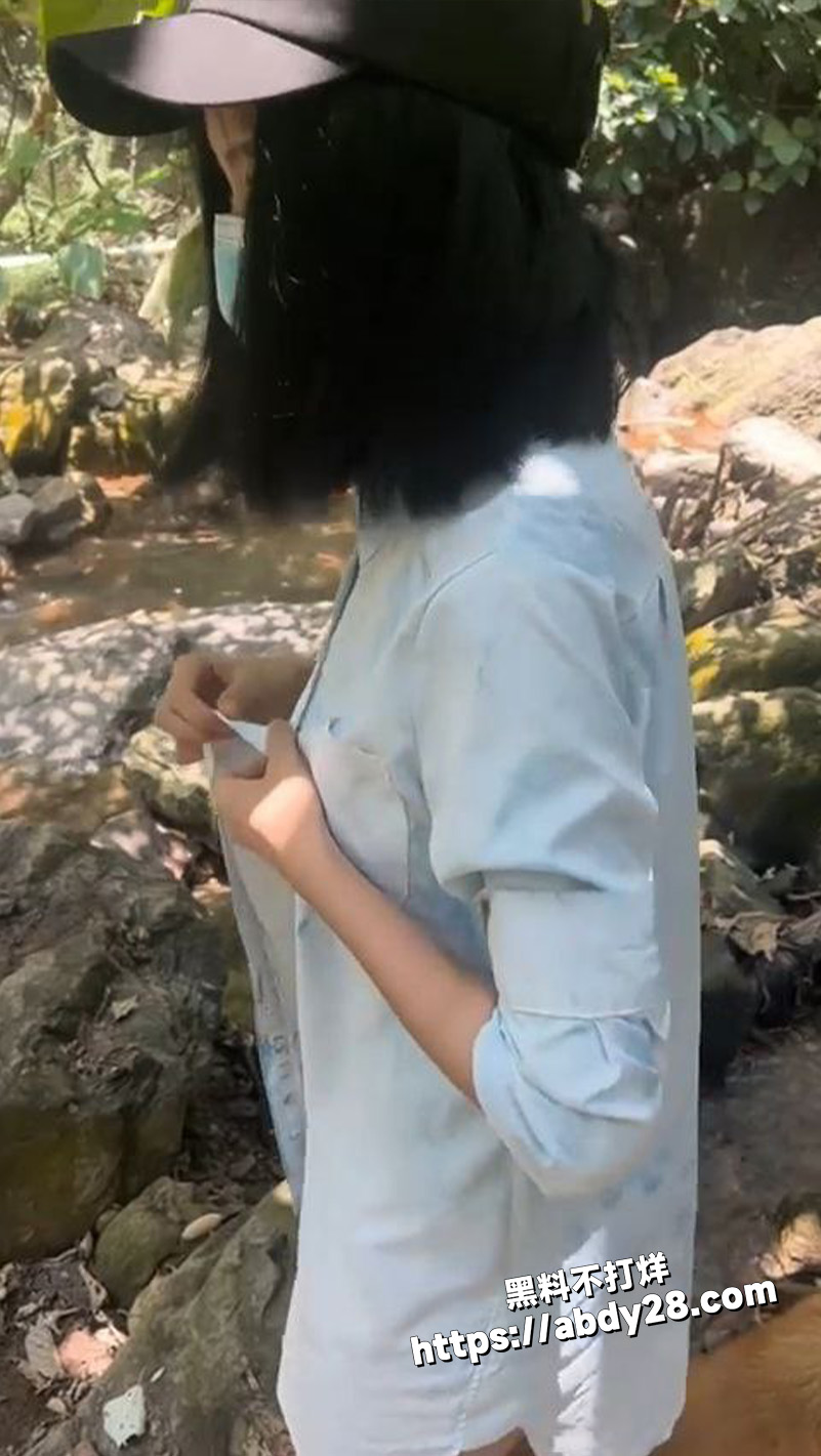 户外露出博主 cikaimoon2