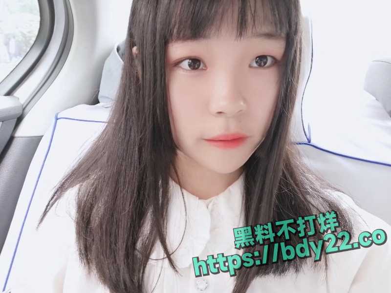 易梦雯32.jpg