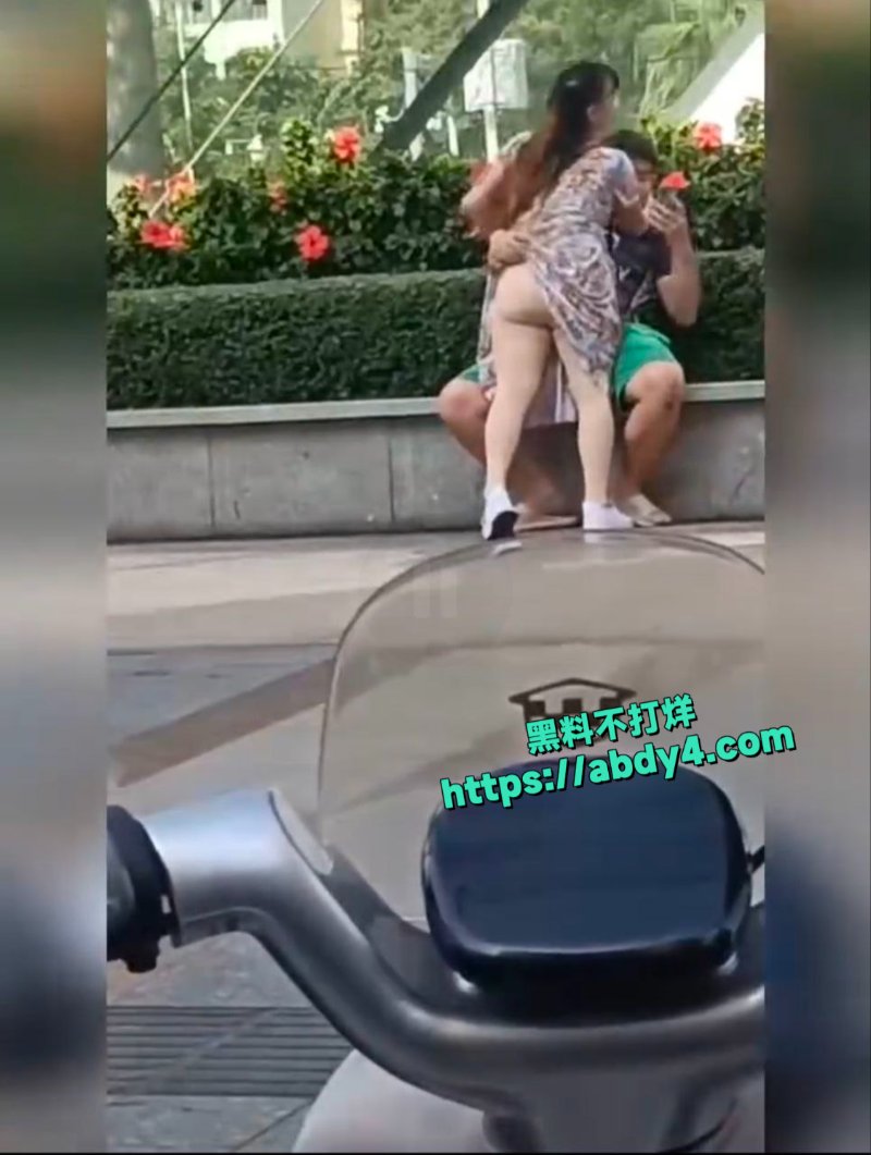 不想努力的小伙与饥渴的阿姨5