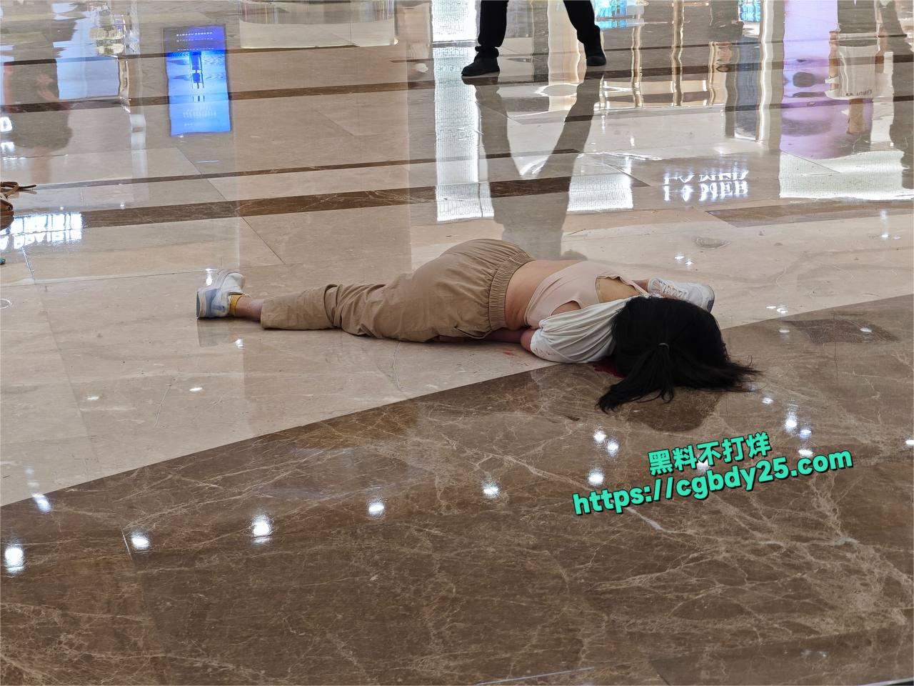 八佰伴1