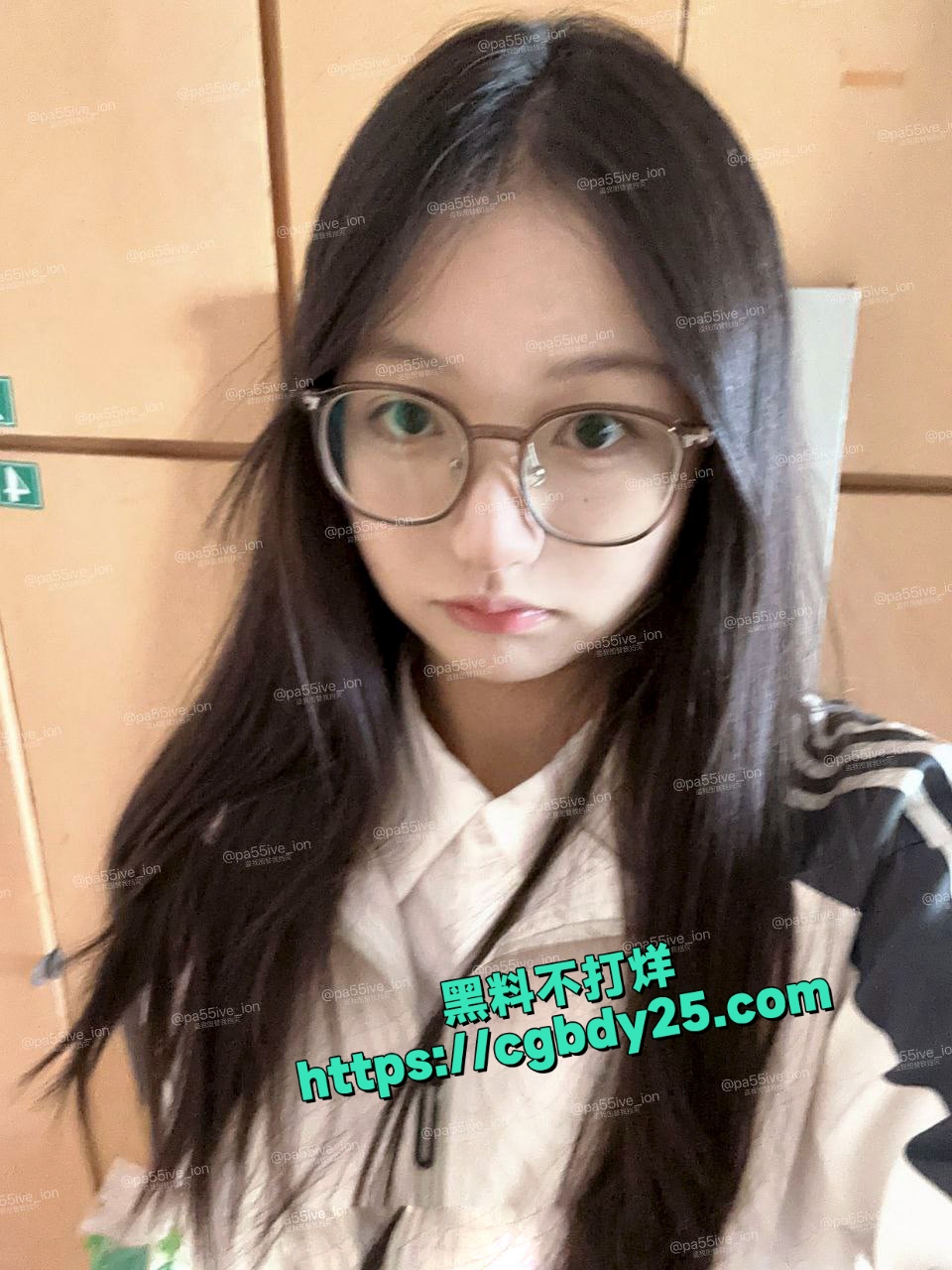 极品萌妹清水私拍萌妹家中自慰福利合集9