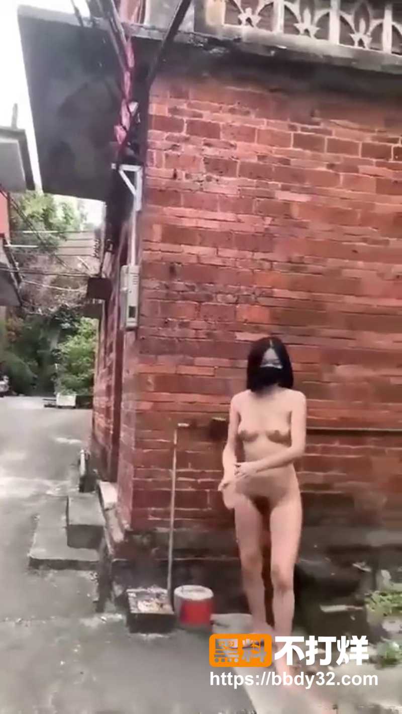 顶级反差网红 在古镇街头4