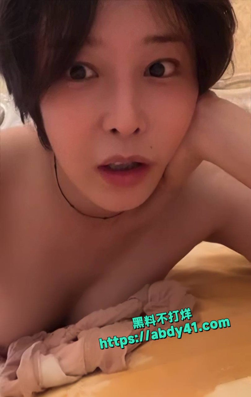推特蜜桃美臀医美销售小雨1