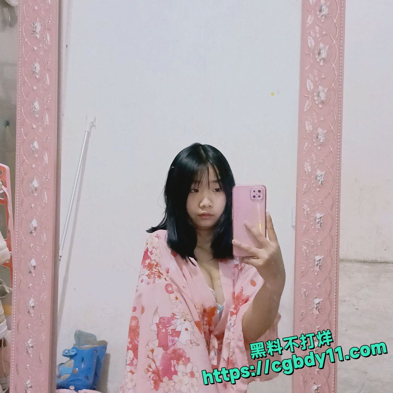 云南邵通女高中生何洁琳泄密 (11).jpg