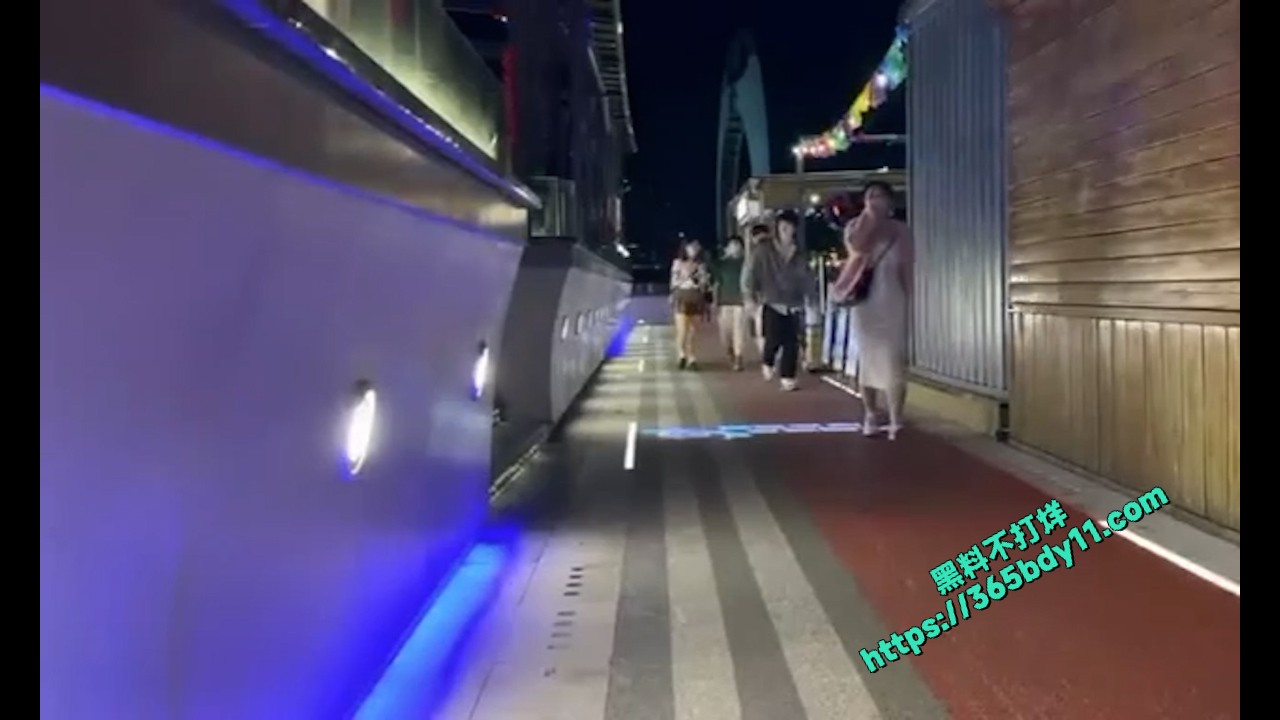 横版模版.00001620.Still022