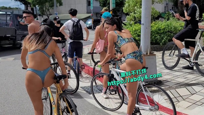 台湾比基尼骑行大赛7