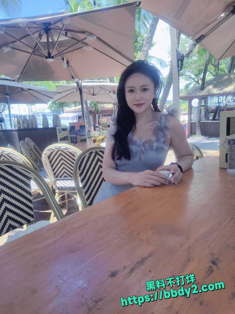 巨乳人妻 6