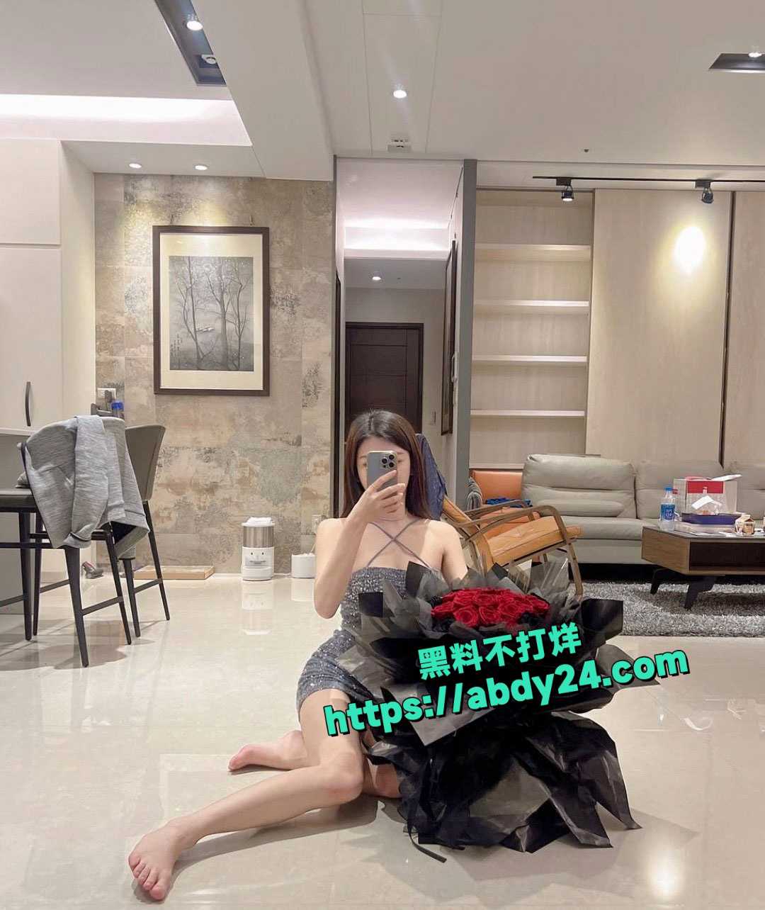 巨乳医美整容师早期下海视频 2