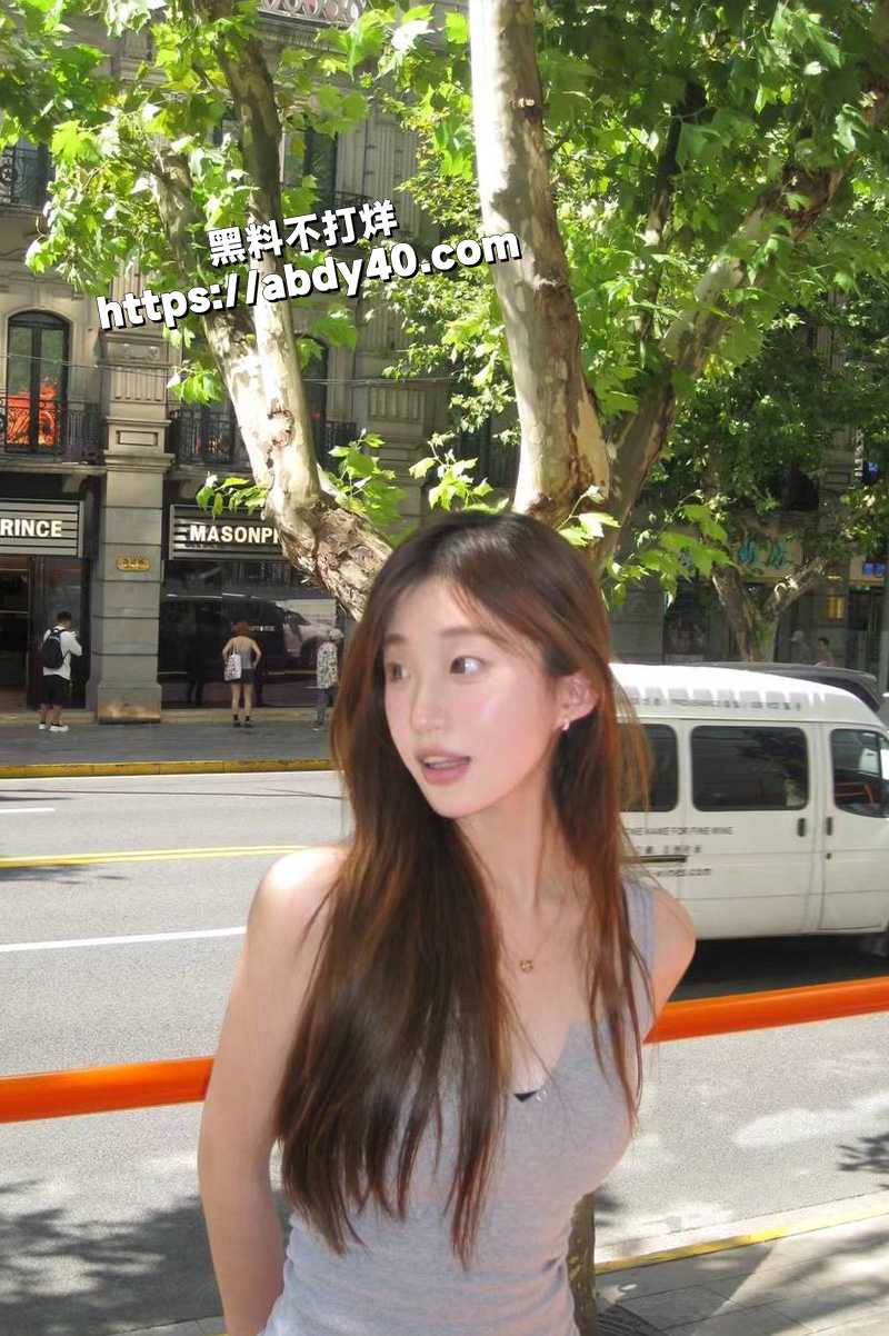 河南反差小妹 周沐卉.jpg4