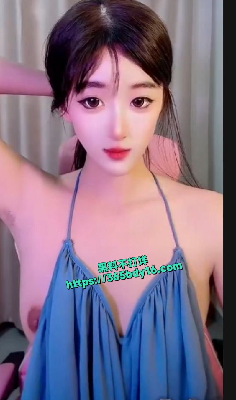 快手骚气女主播楚沅直播中故意露点3