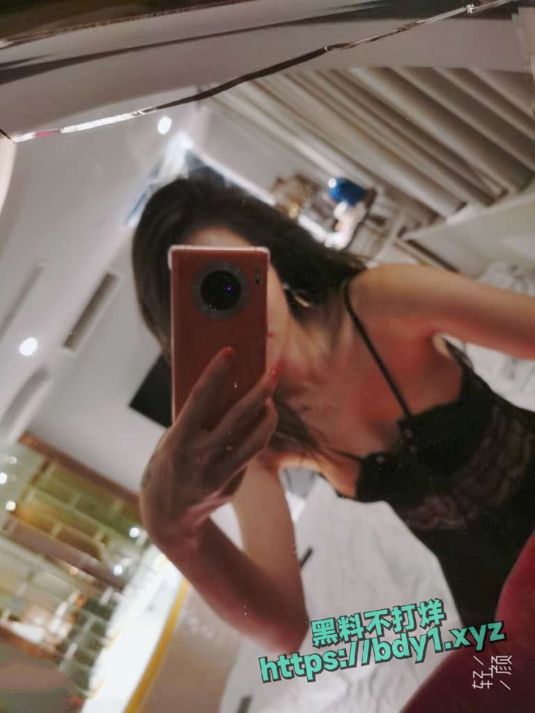 厦门健身教练宋恩慧假借带学员的借口从而钓凯子