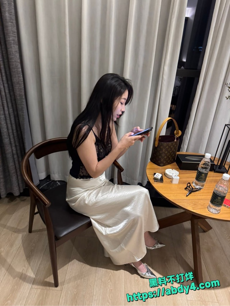 北京金杜刘芳华跟领导不雅视频8
