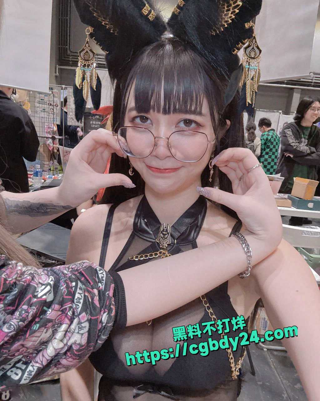 海爾陛下香港COS少女网红2 3